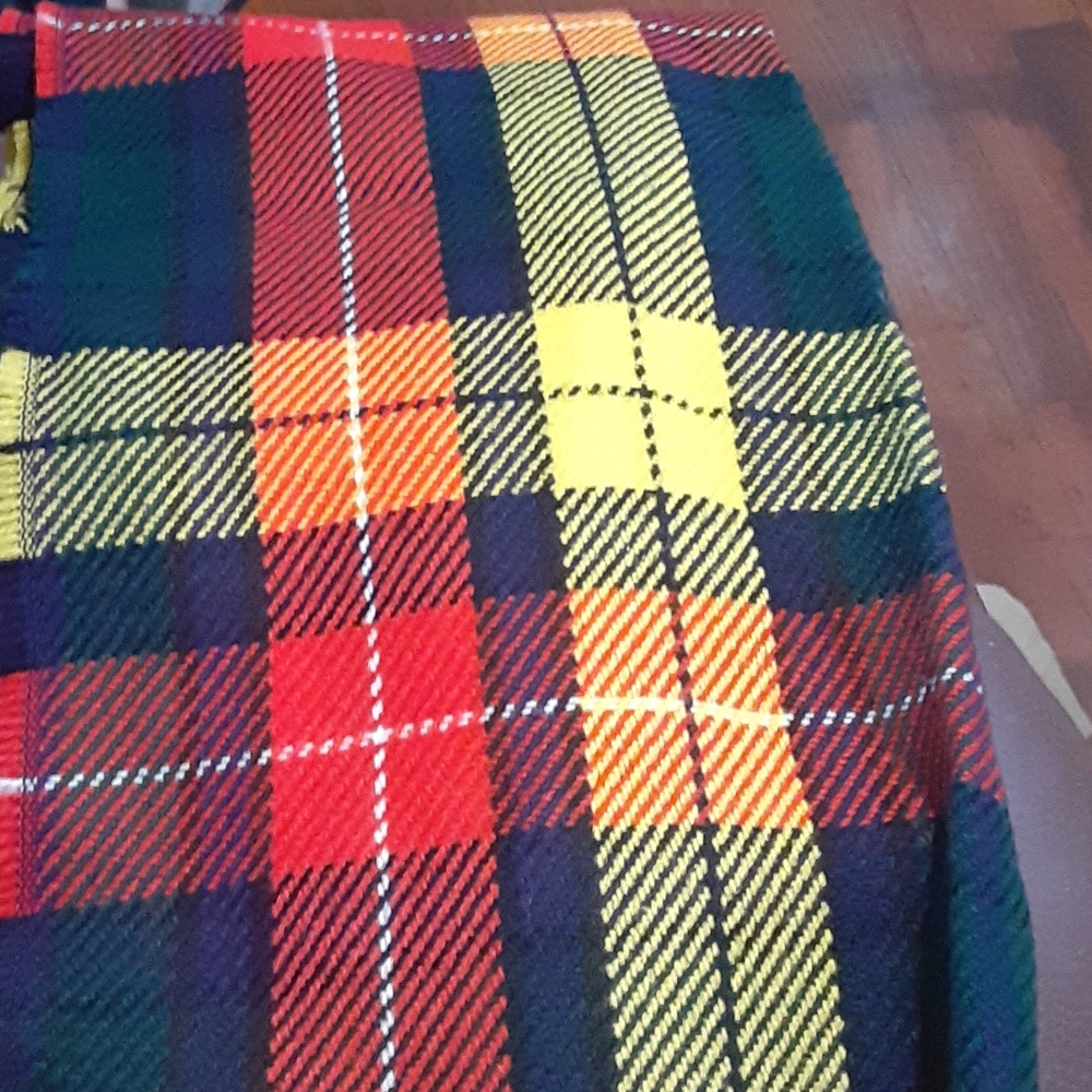 New Buchanan scarf